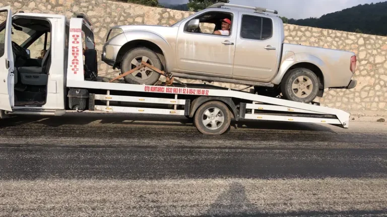 Niksar Yolunda Araç Arızası İçin Çekici Rehberi